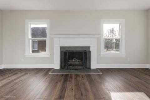 4 S Commonwealth Ave, Aurora, IL 60506 photo 9