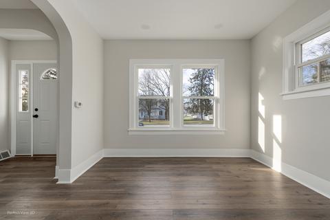4 S Commonwealth Ave, Aurora, IL 60506 photo 14