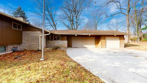 9 Reynolds Ct, Normal, IL 61761 photo 3