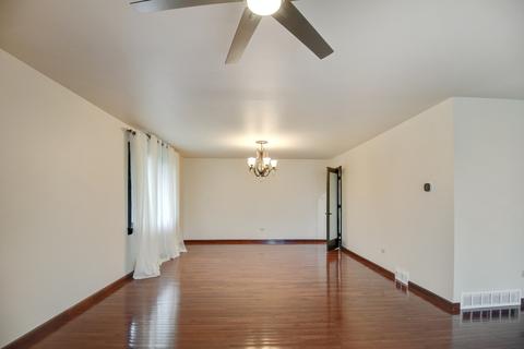 3104 E Cedar Ln, Crete, IL 60417 photo 5