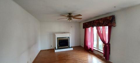 667 Shimer Dr, Freeport, IL 61032 photo 4
