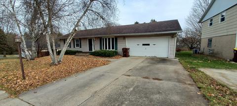 667 Shimer Dr, Freeport, IL 61032 photo 1