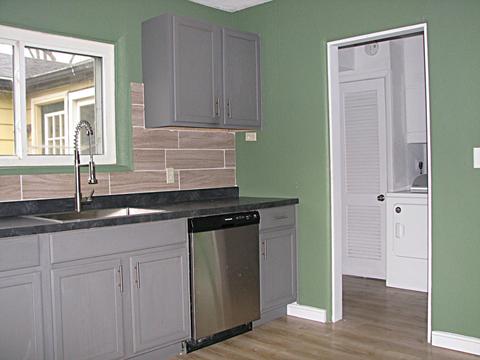 700 E Scott St, Tuscola, IL 61953 photo 9
