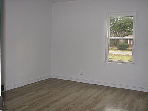 700 E Scott St, Tuscola, IL 61953 photo 25