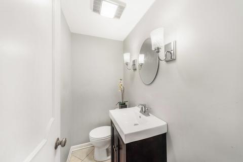 25 Logan Ter, Golf, IL 60029 photo 12