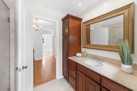 25 Logan Ter, Golf, IL 60029 photo 22