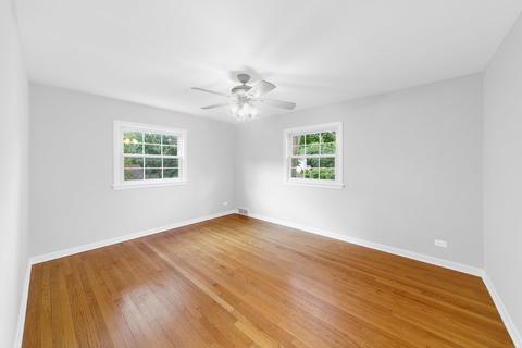 25 Logan Ter, Golf, IL 60029 photo 21