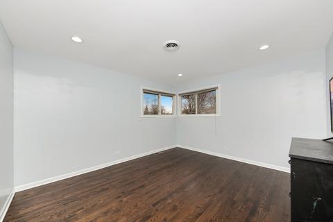 711 S Mount Prospect Rd, Des Plaines, IL 60016 photo 10