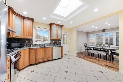 711 S Mount Prospect Rd, Des Plaines, IL 60016 photo 7