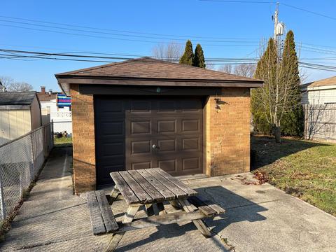 10338 S Central Park Ave, Chicago, IL 60655 photo 14