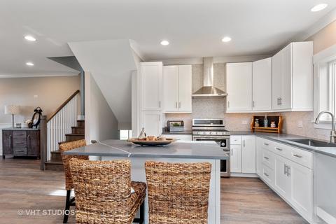 730 E Hillside Rd, Naperville, IL 60540 photo 4