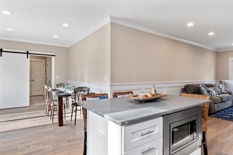 730 E Hillside Rd, Naperville, IL 60540 photo 6