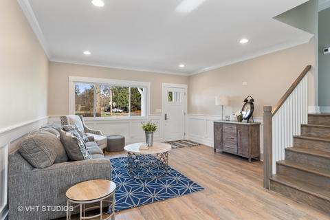 730 E Hillside Rd, Naperville, IL 60540 photo 2