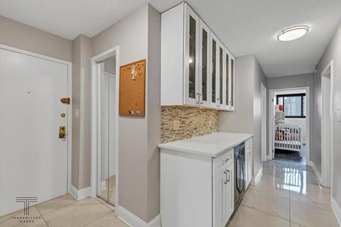 30 E Division St #7E, Chicago, IL 60610 photo 6