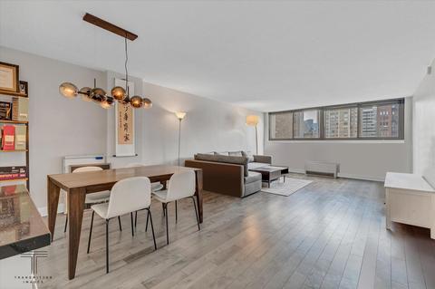 30 E Division St #7E, Chicago, IL 60610 photo 14