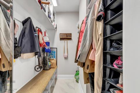 30 E Division St #7E, Chicago, IL 60610 photo 17