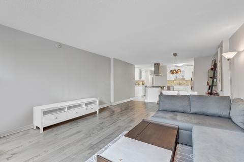 30 E Division St #7E, Chicago, IL 60610 photo 15