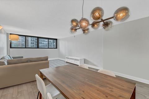 30 E Division St #7E, Chicago, IL 60610 photo 16
