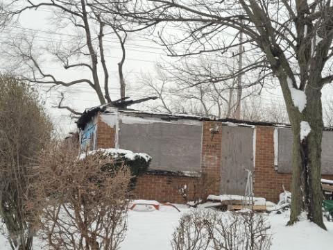 3225 Emery Ln, Robbins, IL 60472 photo 1