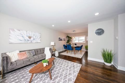 795 Evanston St, Hoffman Estates, IL 60169 photo 2