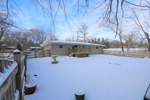 5302 Pistakee Dr, Mchenry, IL 60051 photo 2