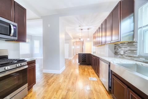 2610 E 76th St, Chicago, IL 60649 photo 7