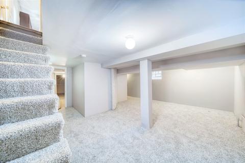 2610 E 76th St, Chicago, IL 60649 photo 22