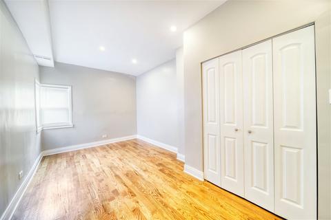 2610 E 76th St, Chicago, IL 60649 photo 18