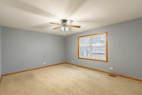 1470 Kent Ln, Elgin, IL 60120 photo 16