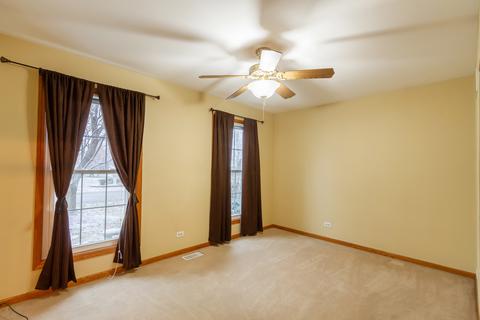 1470 Kent Ln, Elgin, IL 60120 photo 21