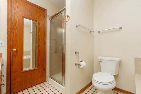 1470 Kent Ln, Elgin, IL 60120 photo 19