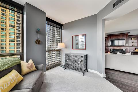 21 E Huron St #1906, Chicago, IL 60611 photo 9