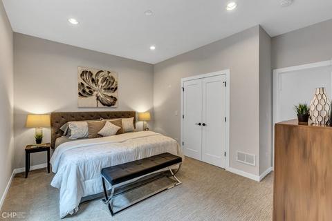 4917 S Champlain Ave, Chicago, IL 60615 photo 17