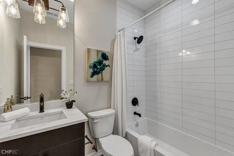 4917 S Champlain Ave, Chicago, IL 60615 photo 14