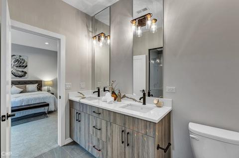 4917 S Champlain Ave, Chicago, IL 60615 photo 21