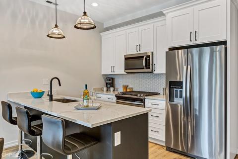 4917 S Champlain Ave, Chicago, IL 60615 photo 3