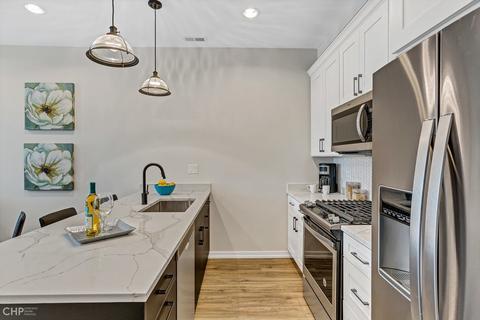 4917 S Champlain Ave, Chicago, IL 60615 photo 9