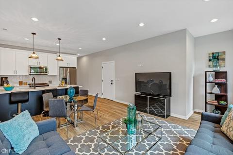 4917 S Champlain Ave, Chicago, IL 60615 photo 7