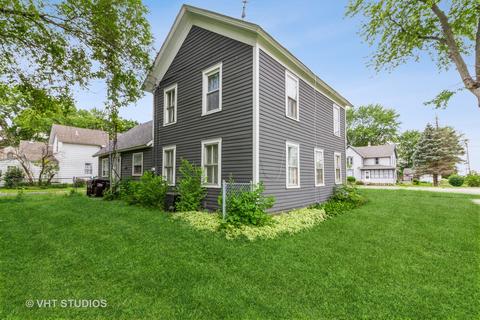 9716 Main St, Hebron, IL 60034 photo 2