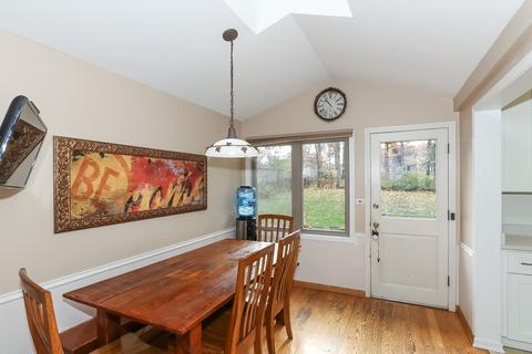 39 Forest Ave, Roselle, IL 60172 photo 13