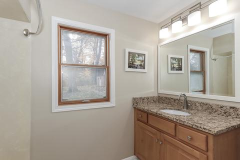 39 Forest Ave, Roselle, IL 60172 photo 18