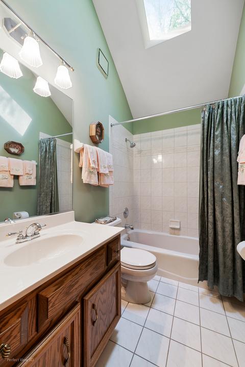 1215 Triple Crown Ct, Bartlett, IL 60103 photo 27