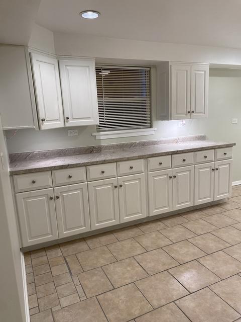3704 Maxey Ct, Robbins, IL 60472 photo 3