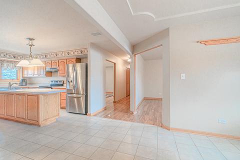 353 Miller St, Beecher, IL 60401 photo 10