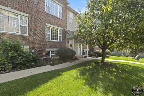 655 E Willow St, Elburn, IL 60119 photo 1
