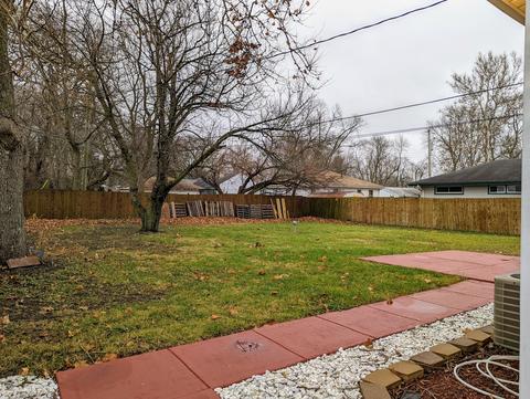 910 S Mattis Ave, Champaign, IL 61821 photo 41