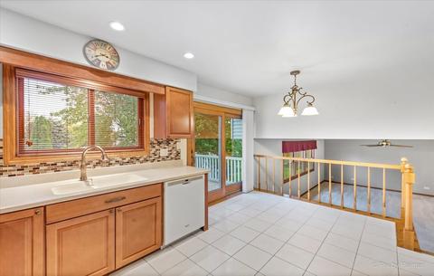181 N Lombard Rd, Addison, IL 60101 photo 6
