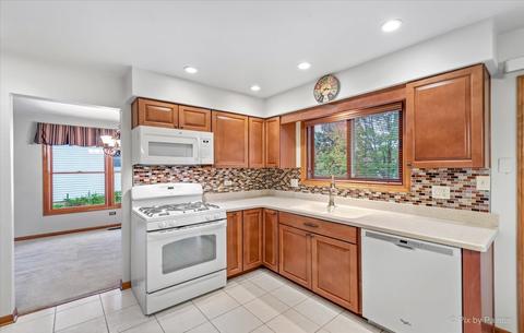 181 N Lombard Rd, Addison, IL 60101 photo 3