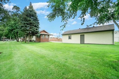 18162 Maple St, Lansing, IL 60438 photo 2
