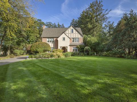 1121 Wagner Rd, Glenview, IL 60025 photo 1